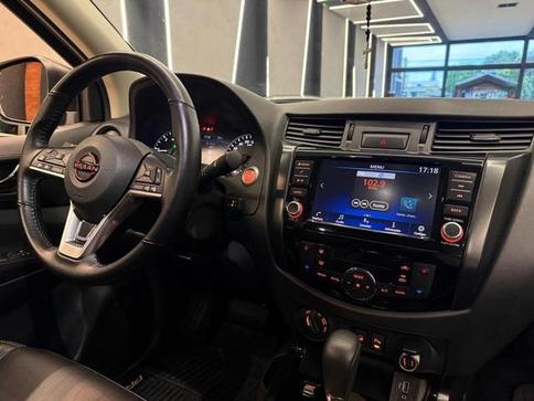 NISSAN FRONTIER PRO4X