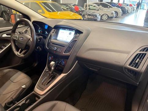 FORD FOCUS SE AT 2.0HC