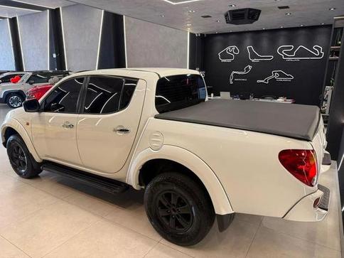 MITSUBISHI L200 TRITON 3.2 D
