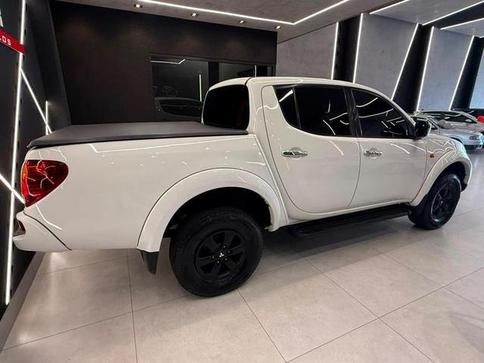 MITSUBISHI L200 TRITON 3.2 D