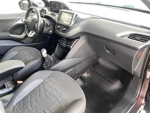 PEUGEOT 208 GRIFFE