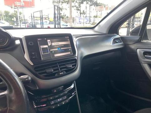 PEUGEOT 208 GRIFFE