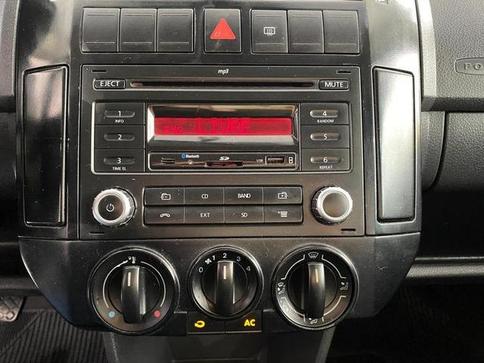 VOLKSWAGEN POLO 1.6