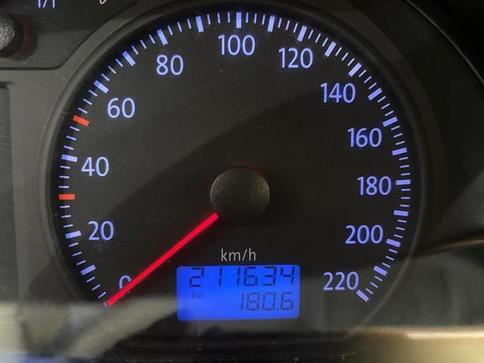 VOLKSWAGEN POLO 1.6