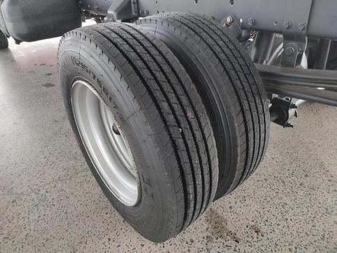 MERCEDES-BENZ ACCELO 815 CE