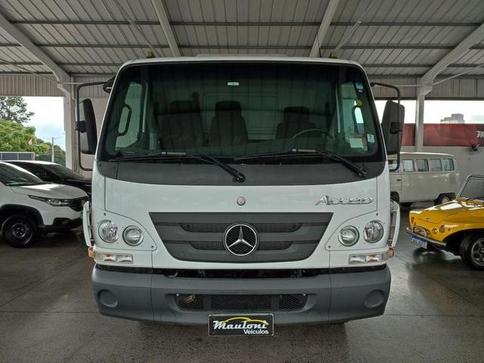 MERCEDES-BENZ ACCELO 815 CE
