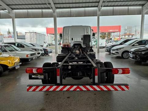 MERCEDES-BENZ ACCELO 815 CE