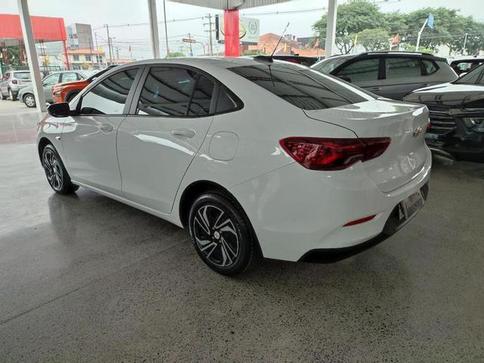 CHEVROLET ONIX PLUS 10MT LT2