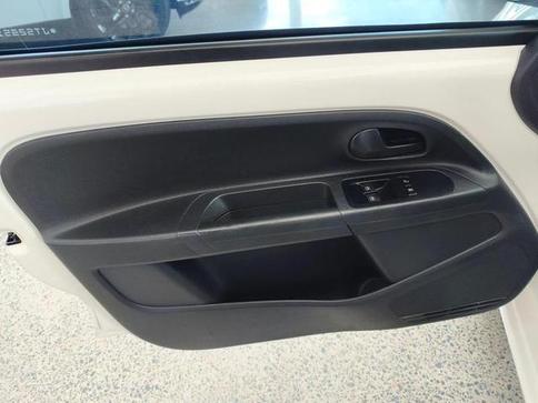 VOLKSWAGEN UP TAKE MCV