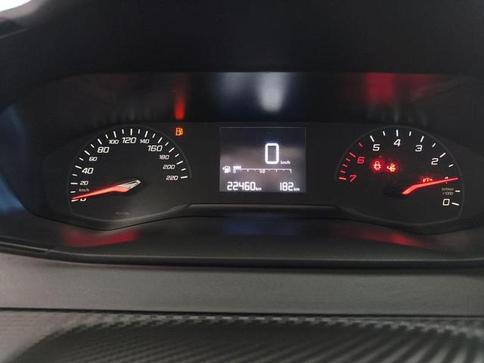 PEUGEOT 208 STYLE MT