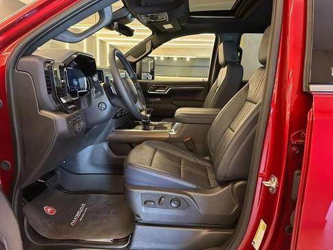 CHEVROLET SILVERADO HIGH COUNTRY 5.3 V8 AWD AUT.