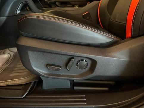 FORD RANGER RAPTOR 3.0 V6 BI-TURBO 4WD AUT.