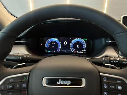 JEEP COMPASS LONG. T270 1.3 TB 4X2 FLEX AUT.