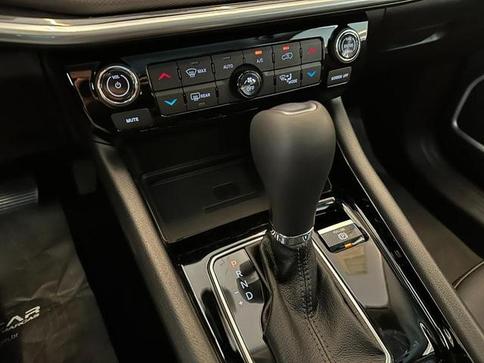 JEEP COMPASS LONG. T270 1.3 TB 4X2 FLEX AUT.