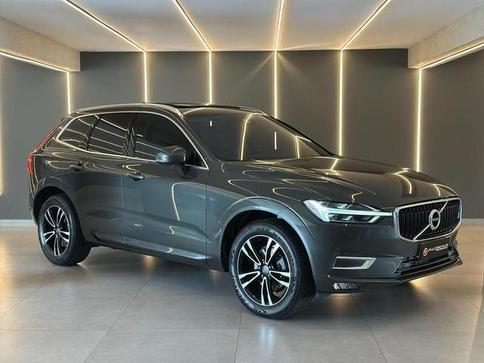 VOLVO XC 60 2.0 T5 MOMENTUM AWD
