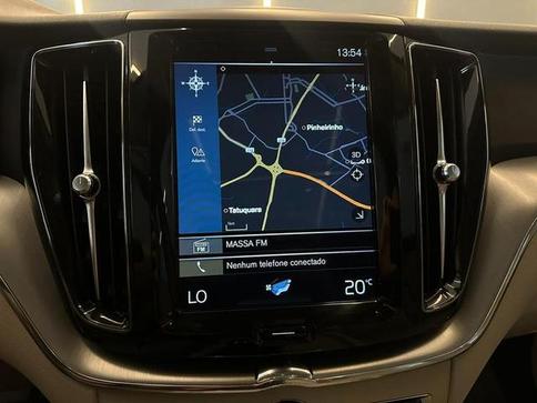 VOLVO XC 60 2.0 T5 MOMENTUM AWD