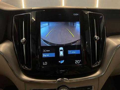 VOLVO XC 60 2.0 T5 MOMENTUM AWD