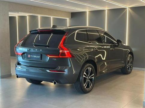 VOLVO XC 60 2.0 T5 MOMENTUM AWD