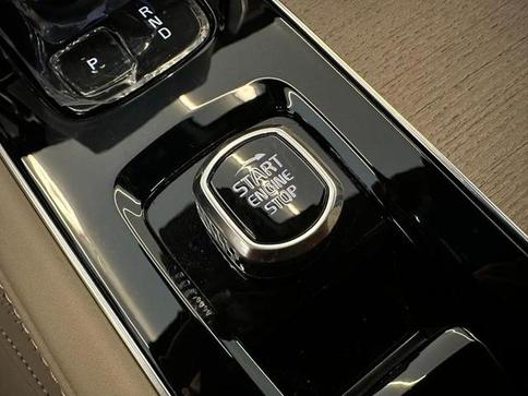 VOLVO XC90 T8 PLUS 2.0 AWD (H�brido)