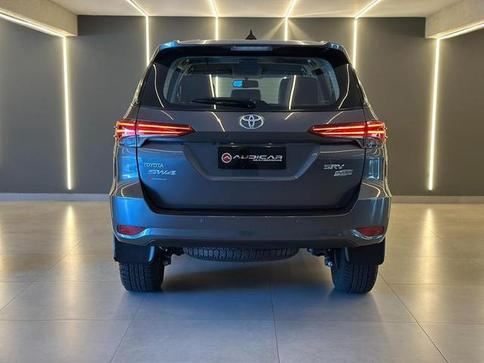 TOYOTA HILUX SW4 SRV 4X2 2.7 FLEX 16V AUT