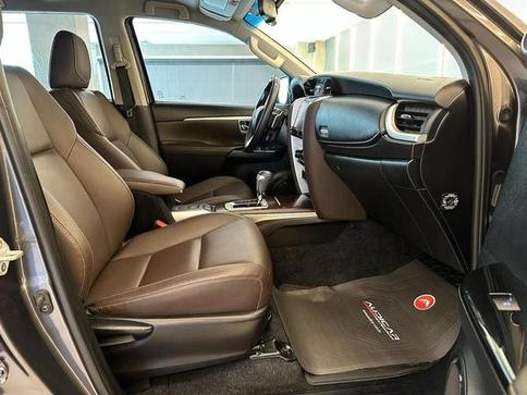 TOYOTA HILUX SW4 SRV 4X2 2.7 FLEX 16V AUT