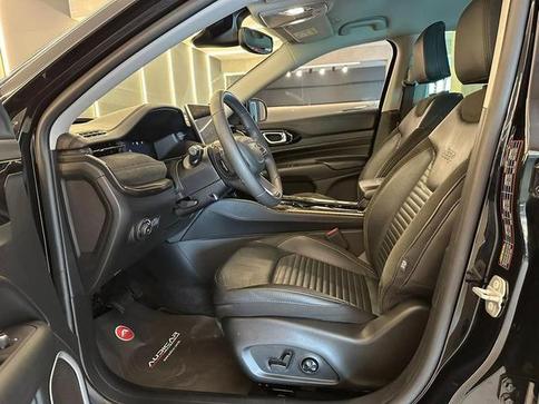 JEEP COMMANDER LIMITED T270 1.3 TB FLEX AUT