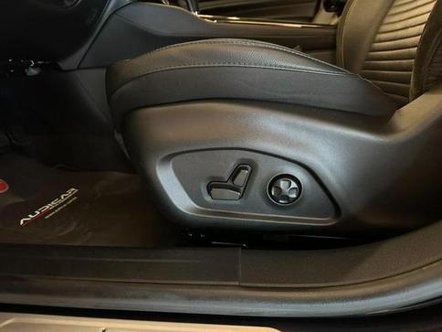 JEEP COMMANDER LIMITED T270 1.3 TB FLEX AUT