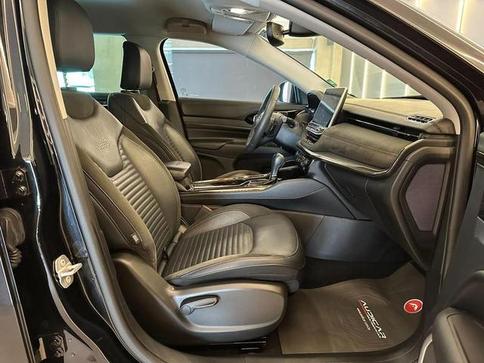 JEEP COMMANDER LIMITED T270 1.3 TB FLEX AUT