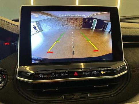JEEP COMMANDER LIMITED T270 1.3 TB FLEX AUT