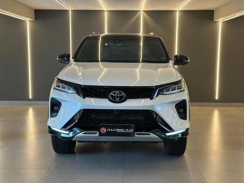 TOYOTA HILUX SW4 DIAMOND 2.8 TB 4X4 DIE. AUT.