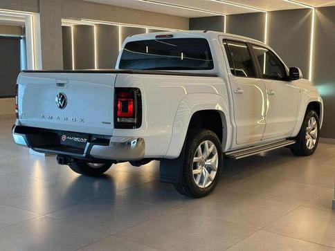VOLKSWAGEN AMAROK 3.0 V6 TDI HIGHLINE CD DIESEL 4MOTION AUTOM�TICO