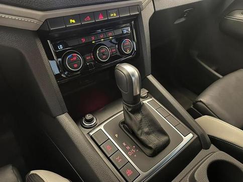 VOLKSWAGEN AMAROK 3.0 V6 TDI HIGHLINE CD DIESEL 4MOTION AUTOM�TICO