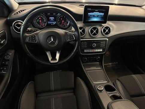 MERCEDES-BENZ GLA 200 1.6 CGI ADVANCE 16V TURBO 4P