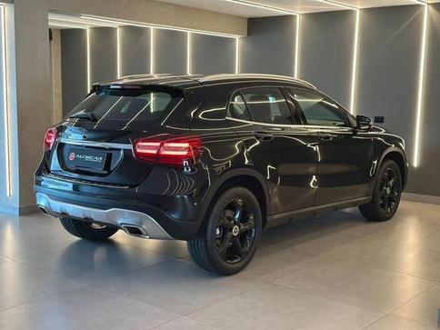MERCEDES-BENZ GLA 200 1.6 CGI ADVANCE 16V TURBO 4P