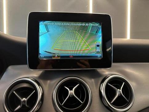 MERCEDES-BENZ GLA 200 1.6 CGI ADVANCE 16V TURBO 4P