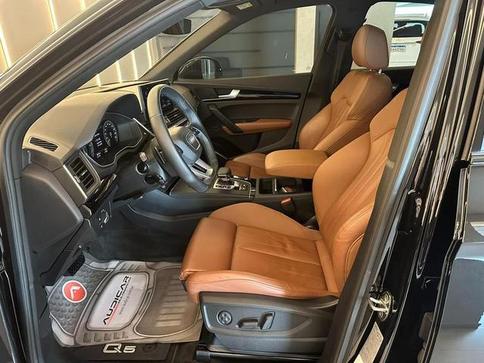 AUDI Q5 SPORTBACK PERFORMANCE BLACK 2.0 TFSIE