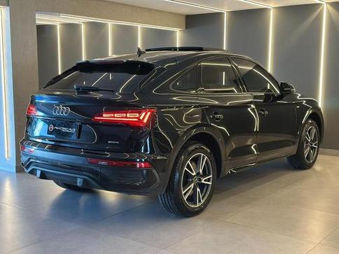 AUDI Q5 SPORTBACK PERFORMANCE BLACK 2.0 TFSIE