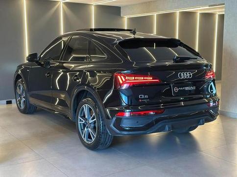 AUDI Q5 SPORTBACK PERFORMANCE BLACK 2.0 TFSIE