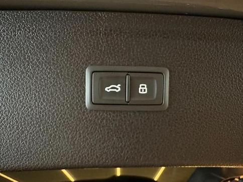 AUDI Q5 S-LINE BLACK 2.0 TFSI QUAT. S-TRONIC
