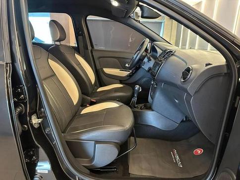 RENAULT SANDERO 1.6 STEPWAY 16V FLEX 4P AUTOMATICO
