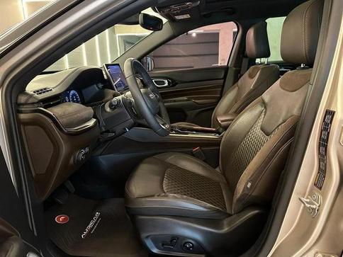 JEEP COMMANDER OVERLAND T270 1.3 TB FLEX AUT
