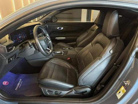 FORD MUSTANG NEW GT V8