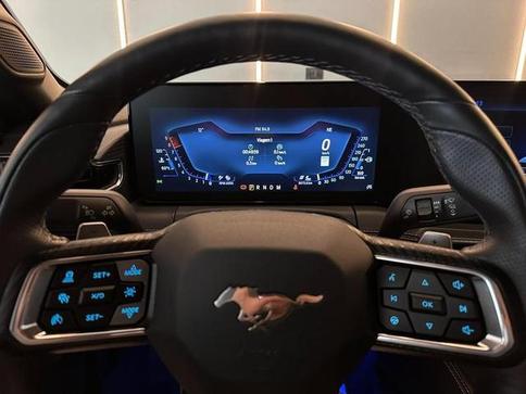 FORD MUSTANG NEW GT V8
