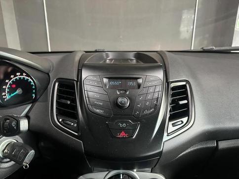 FORD FIESTA 1.6 SE HATCH 16V FLEX 4P MANUAL