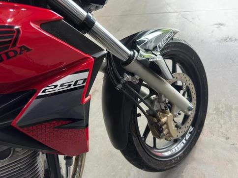 HONDA CB250F TWISTER CBS