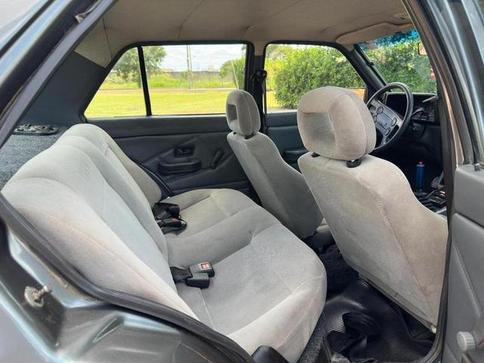 VOLKSWAGEN VOYAGE GL 1.8 4P