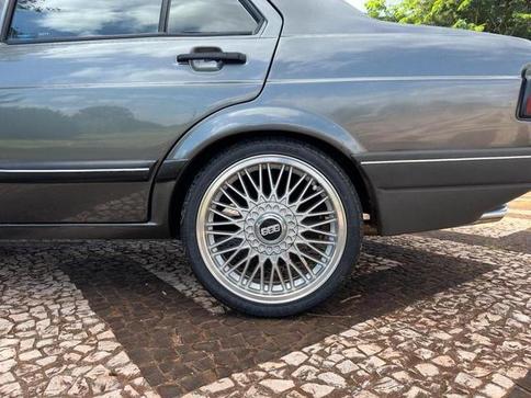VOLKSWAGEN VOYAGE GL 1.8 4P