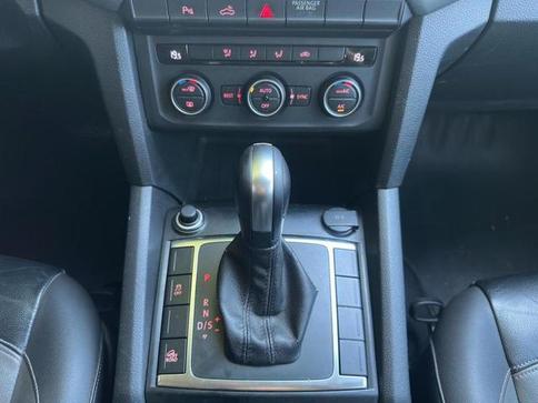 VOLKSWAGEN AMAROK Comfor. CD 2.0 TDI 4x4 Dies. Aut..
