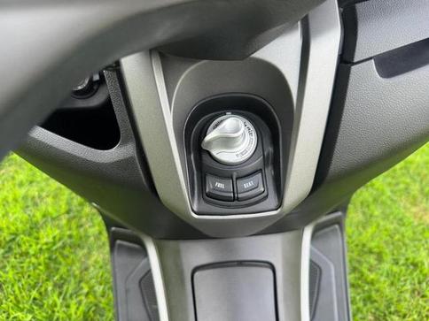 YAMAHA NMAX 160 SE