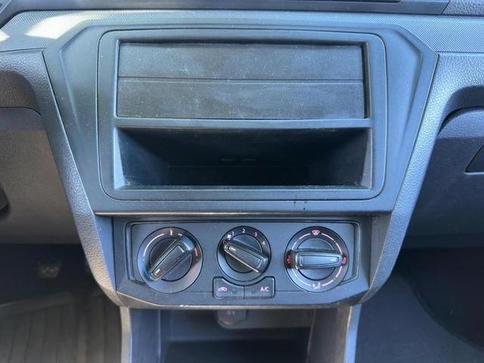 VOLKSWAGEN GOL TRENDLINE 1.0 TOTAL FLEX 4P